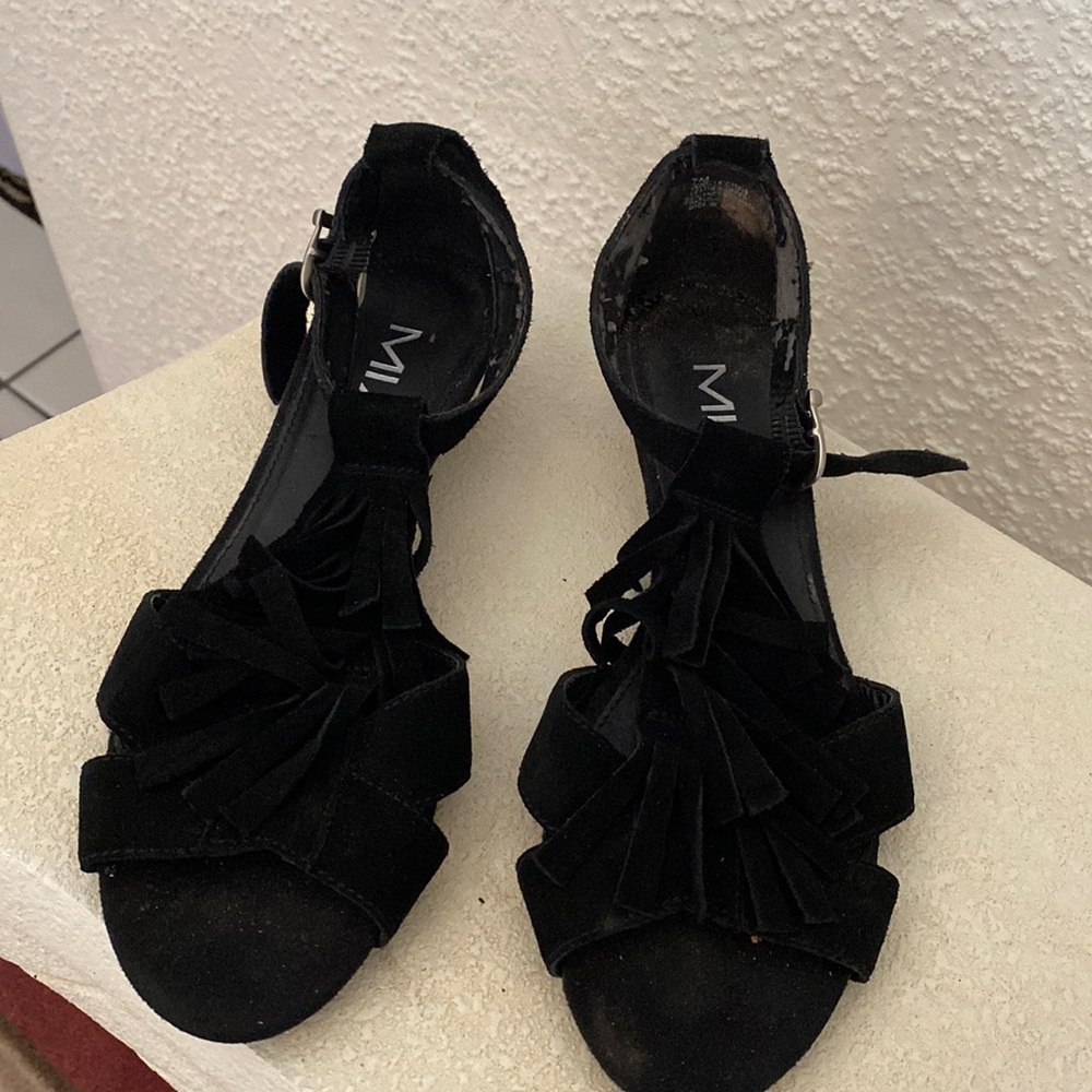 Mia black suede fringe style Sandle